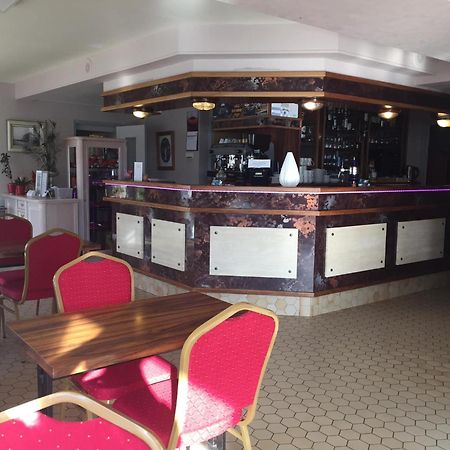 Auberge Du Calvaire Pontchateau Luaran gambar