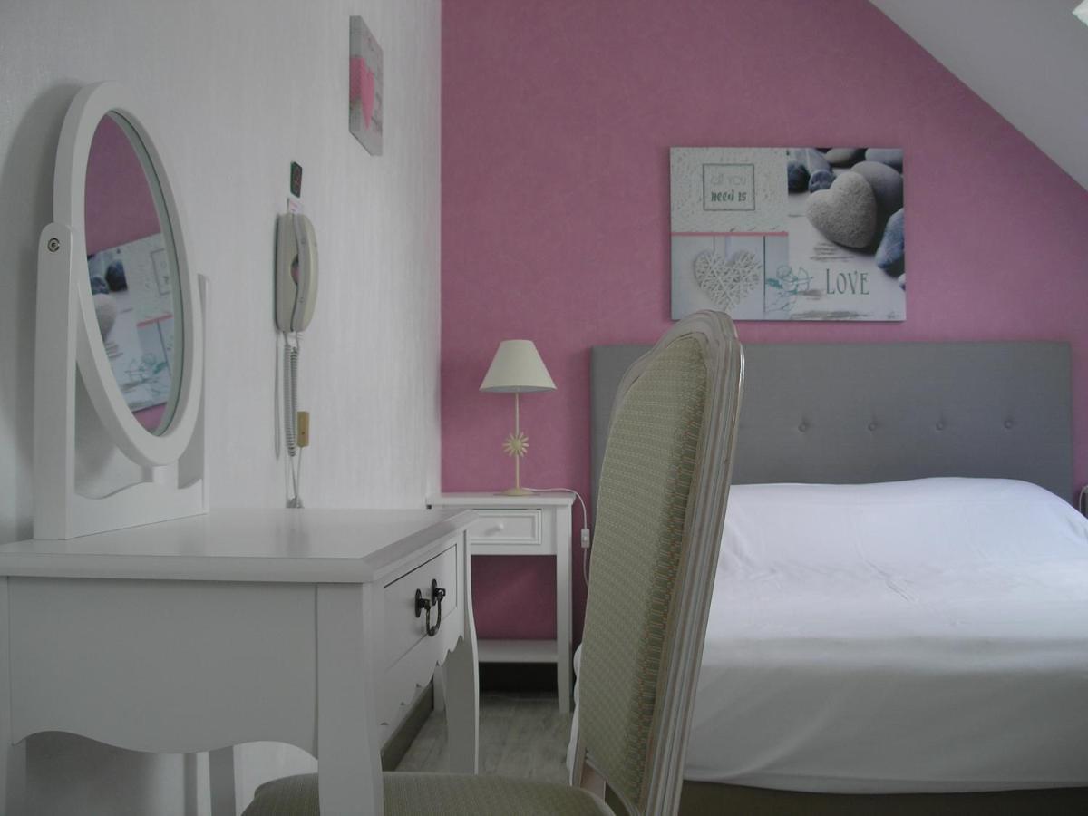 Auberge Du Calvaire Pontchateau Luaran gambar